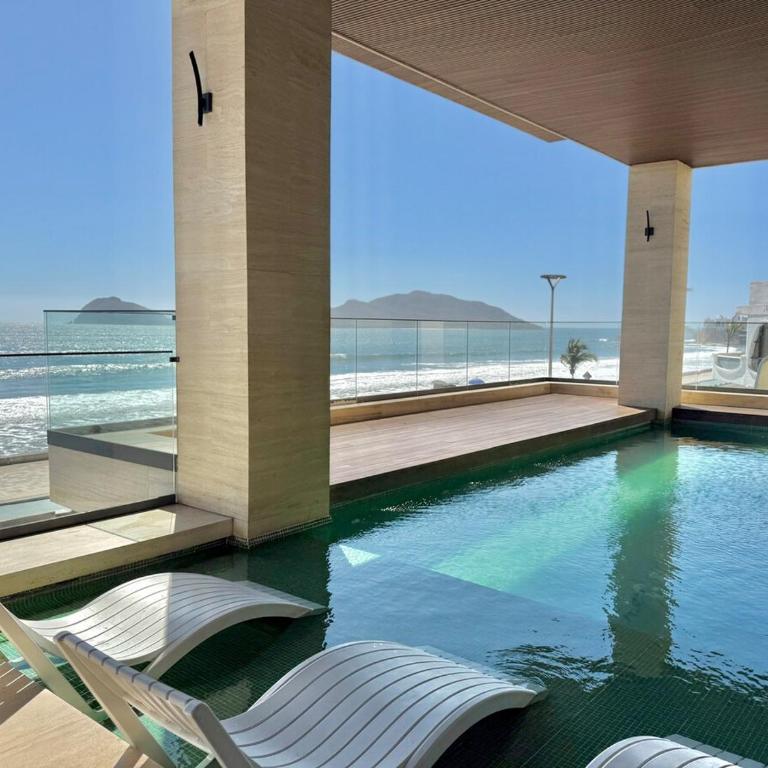 Hermoso Depa sobre el Malecón - Two-Bedroom Apartment - 8