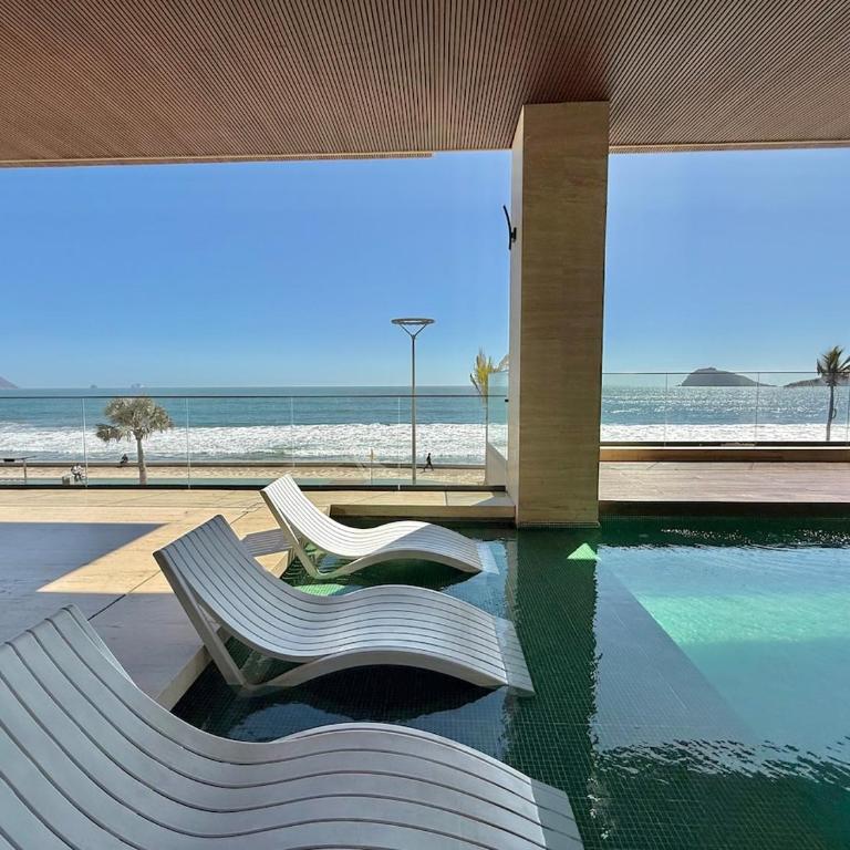 Hermoso Depa sobre el Malecón - Two-Bedroom Apartment - 24