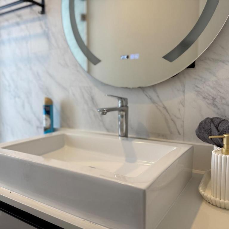Hermoso Depa sobre el Malecón - Two-Bedroom Apartment - 27