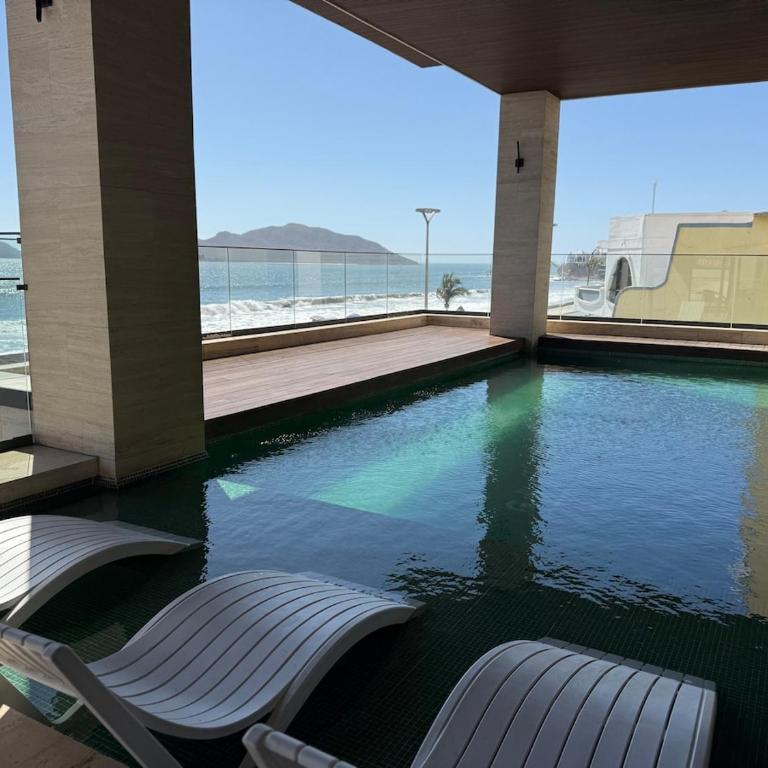 Hermoso Depa sobre el Malecón - Two-Bedroom Apartment - 40