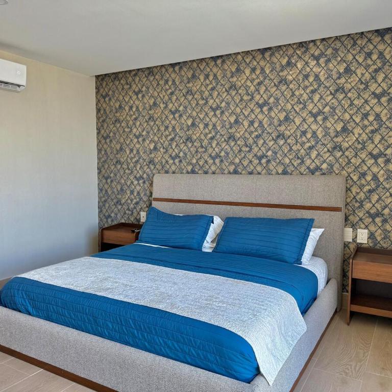 Hermoso Depa sobre el Malecón - Two-Bedroom Apartment - 55