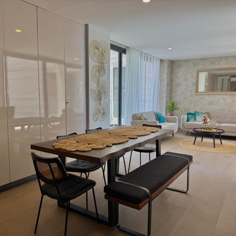 Hermoso Depa sobre el Malecón - Two-Bedroom Apartment - 60