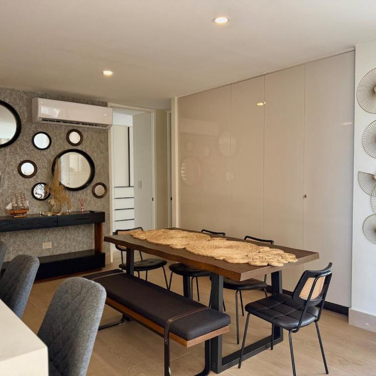 Hermoso Depa sobre el Malecón - Two-Bedroom Apartment - 65
