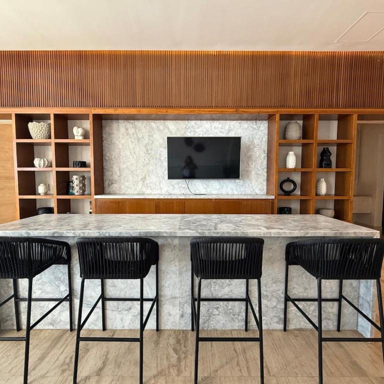 Hermoso Depa sobre el Malecón - Two-Bedroom Apartment - 66
