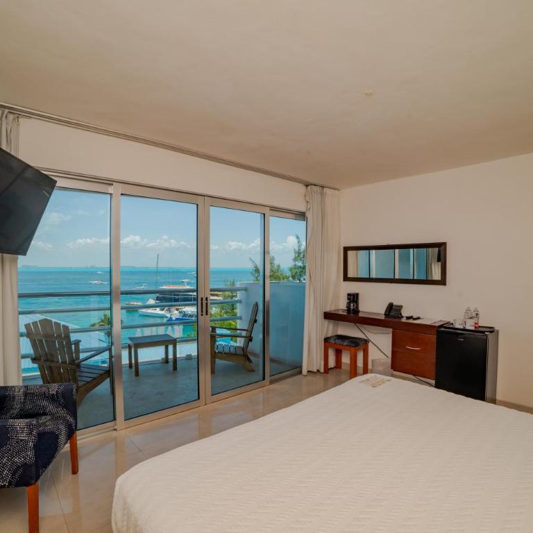 Hotel Bahia Chac Chi - Deluxe Bay View with King bed - 7