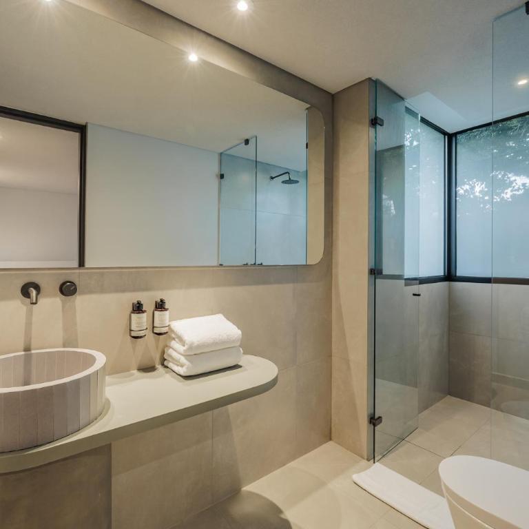 Sereno Building - Three-Bedroom Apartment - 10