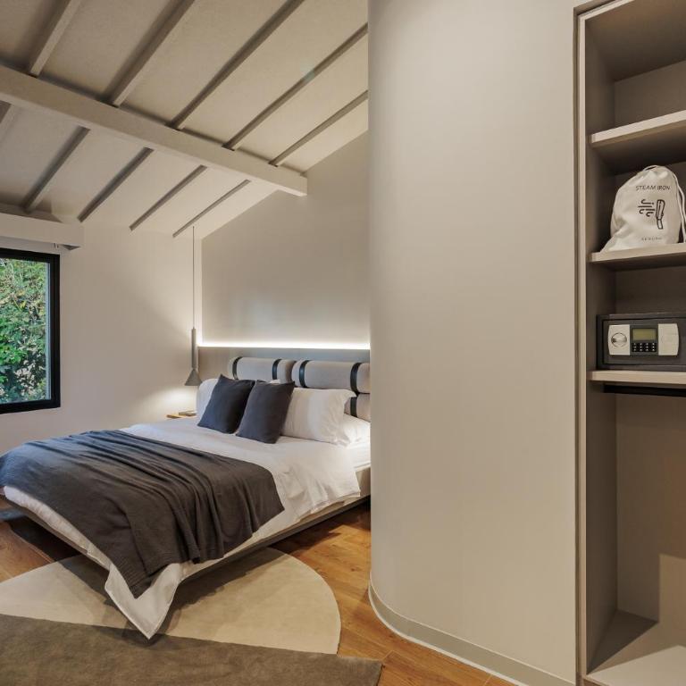 Sereno Building - Two-Bedroom Deluxe Apartment - 13