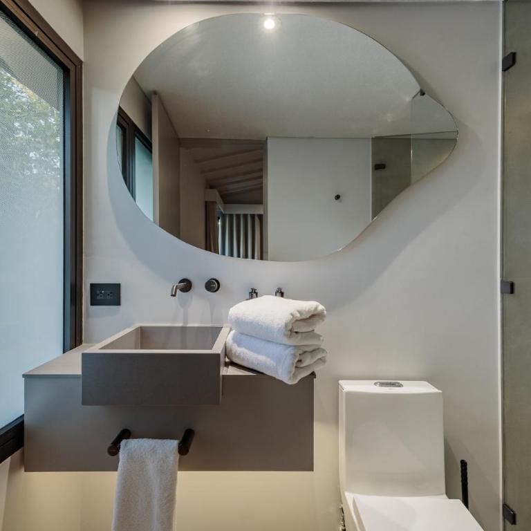Sereno Building - Two-Bedroom Deluxe Apartment - 18