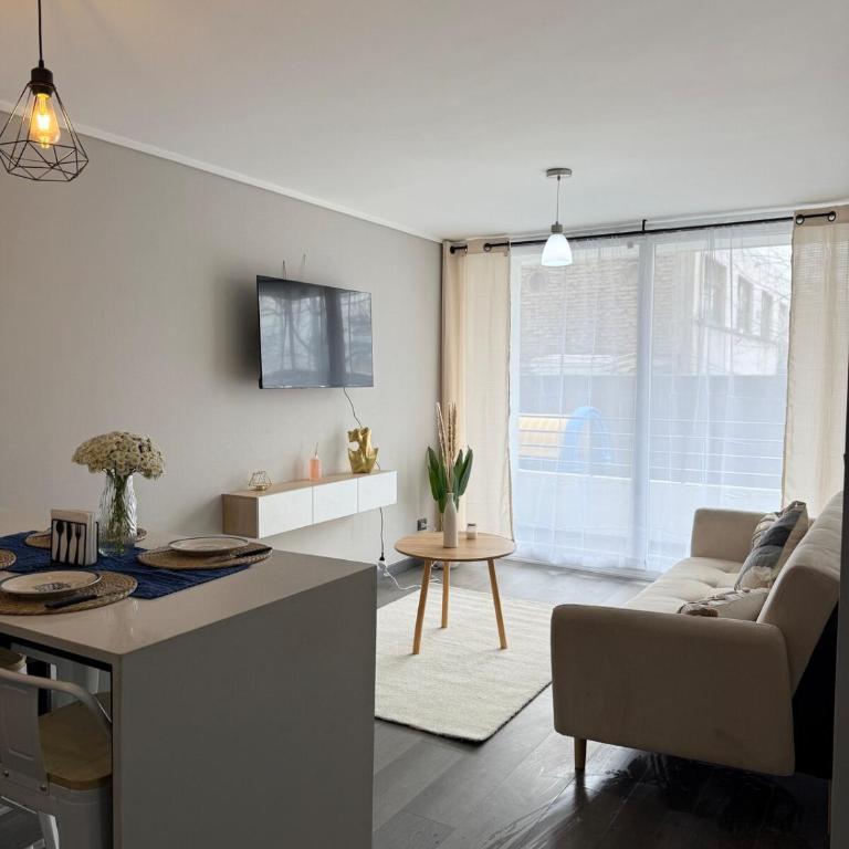 Estilo y comodidad a pasos del Estadio Nacional - Two-Bedroom Apartment - 4