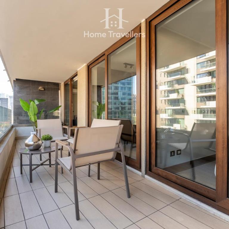 HT Amplio depto en Las Condes con estacionamiento - One-Bedroom Apartment - 29
