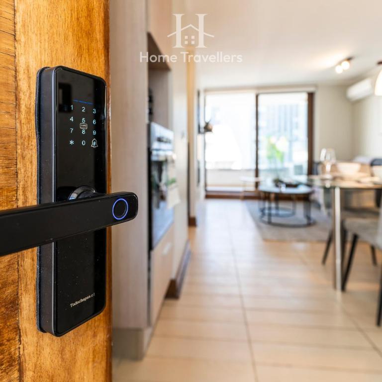 HT Amplio depto en Las Condes con estacionamiento - One-Bedroom Apartment - 32