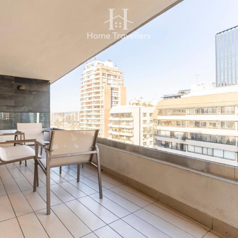 HT Amplio depto en Las Condes con estacionamiento - One-Bedroom Apartment - 55