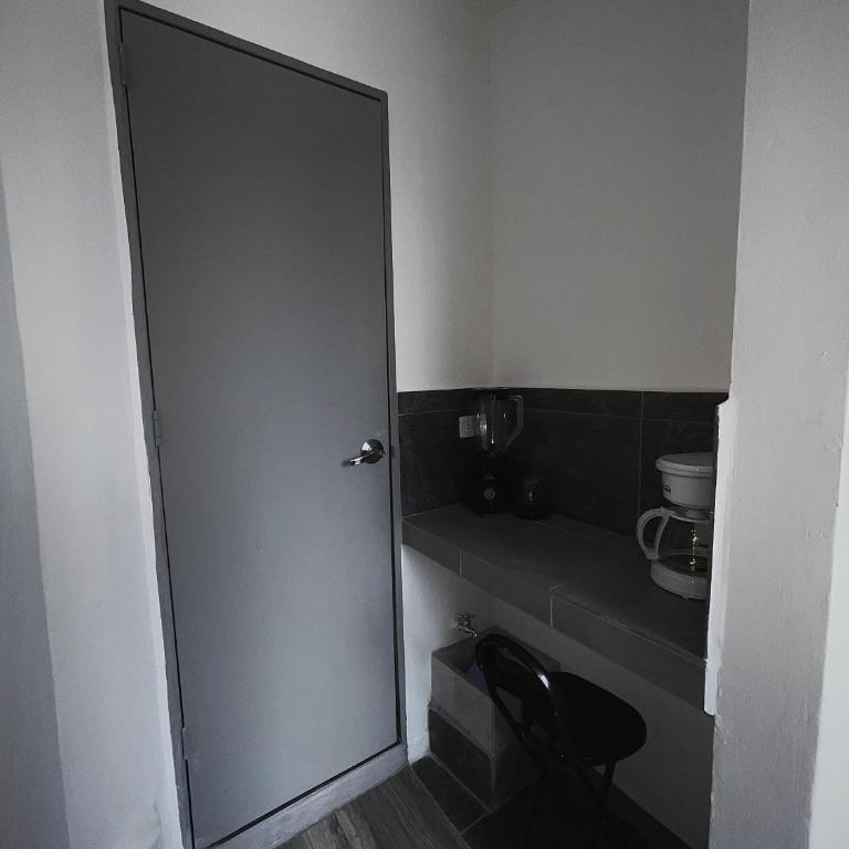 Espectacular Apartaestudio cerca de todo en envigado centro 201 - Apartamento Estudio - 1 cama doble - 9