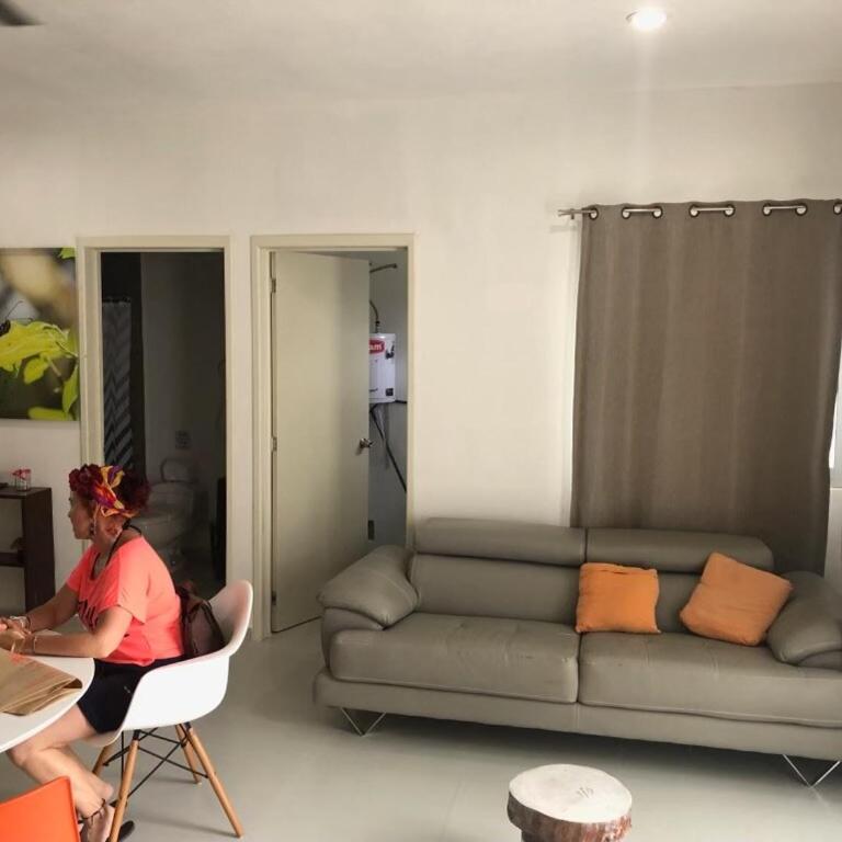 2 bed 2 bath condo, steps from the beach - Two-Bedroom Apartment - 4
