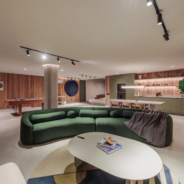Sereno Building - Three-Bedroom Deluxe Apartment - 1