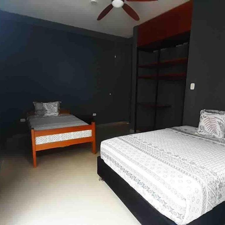 Casa completa, iluminada - One-Bedroom House - 12