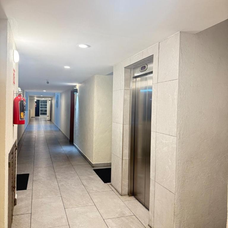 Hermoso departamento muy cerca del Angel y Reforma - Three-Bedroom Apartment - 18