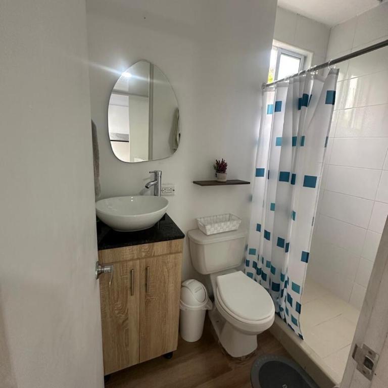 Disfruta y descansa en esta casa con Aire acondicionado - Casa de 3 dormitorios - 8