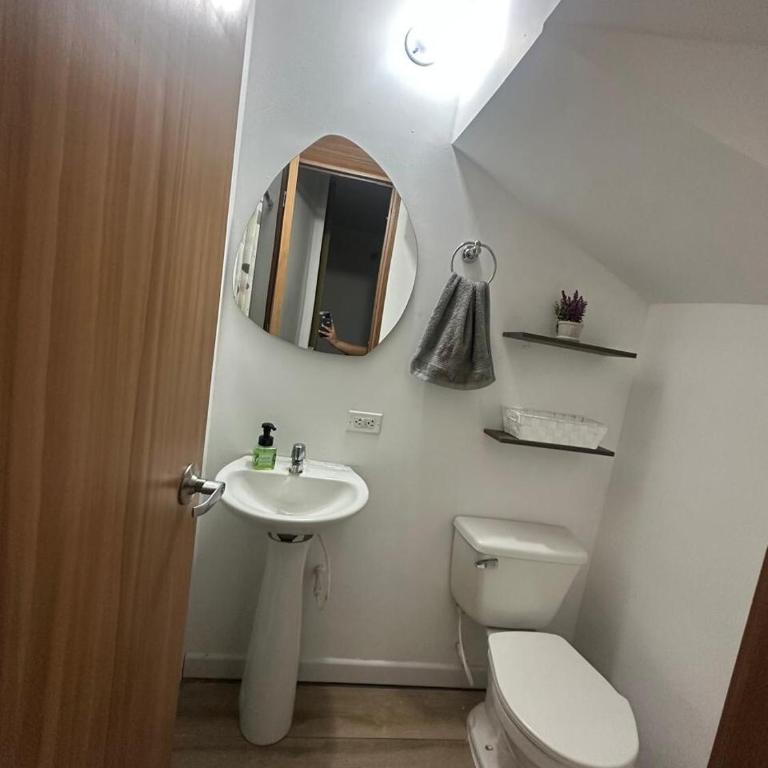 Disfruta y descansa en esta casa con Aire acondicionado - Casa de 3 dormitorios - 17