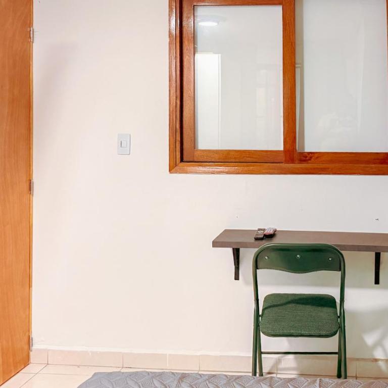 Laureles Coliving House Medellín - Double Room with Shared Bathroom - 13