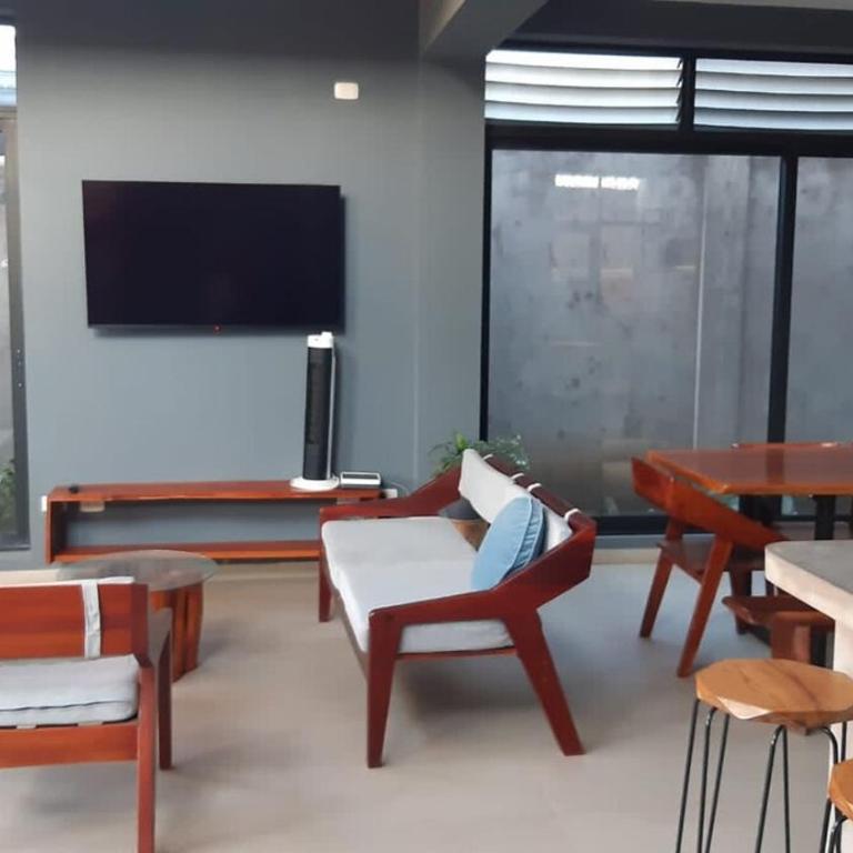 Casa completa, iluminada - One-Bedroom House - 3