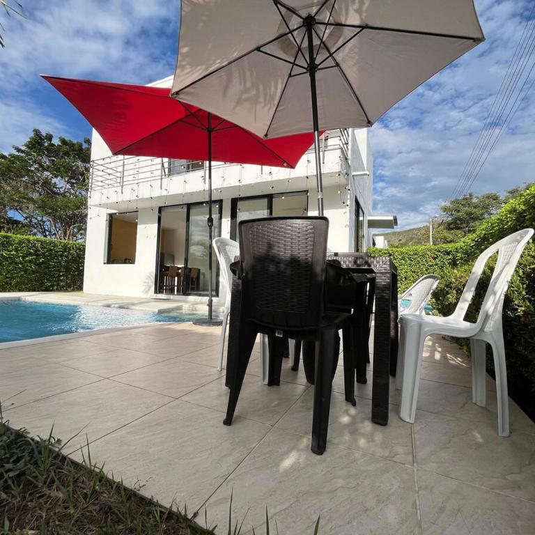 Sunset Private Villa in Ricaurte - Villa - 7