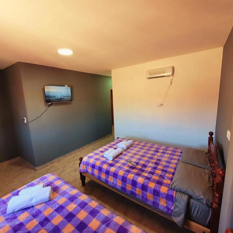 La Tía Rola - Family Room - 2