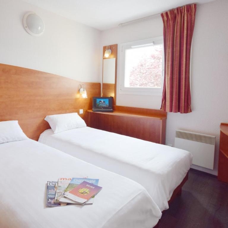 Brit Hotel Reims La Pompelle - Chambre Lits Jumeaux - 1