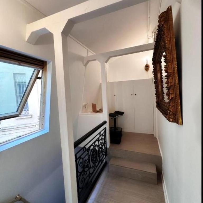 Champs-Élysées Montaigne luxe - One-Bedroom Apartment - 12