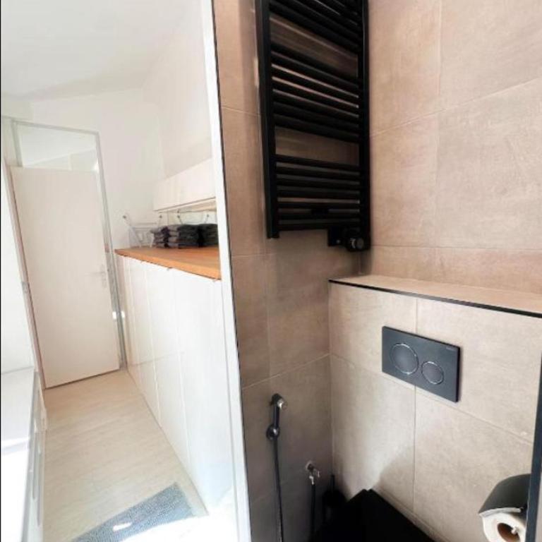 Champs-Élysées Montaigne luxe - One-Bedroom Apartment - 3