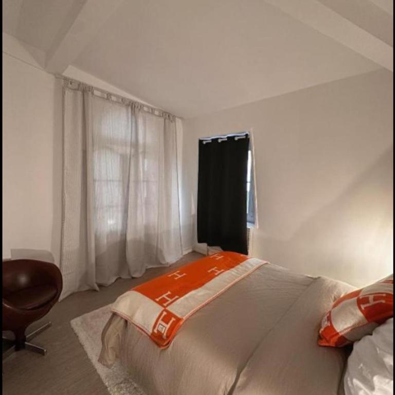 Champs-Élysées Montaigne luxe - One-Bedroom Apartment - 11