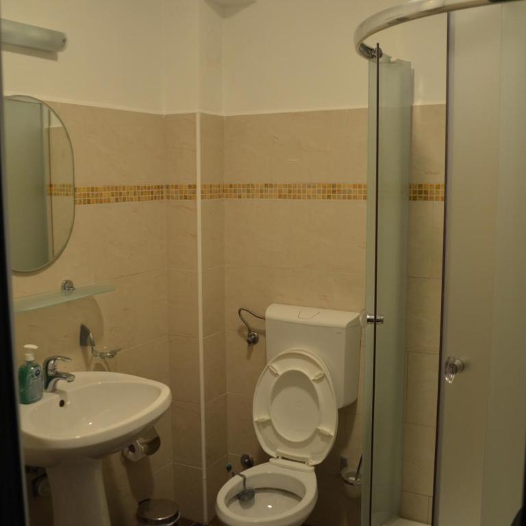 Lero Apartments - Standard Studio - 9