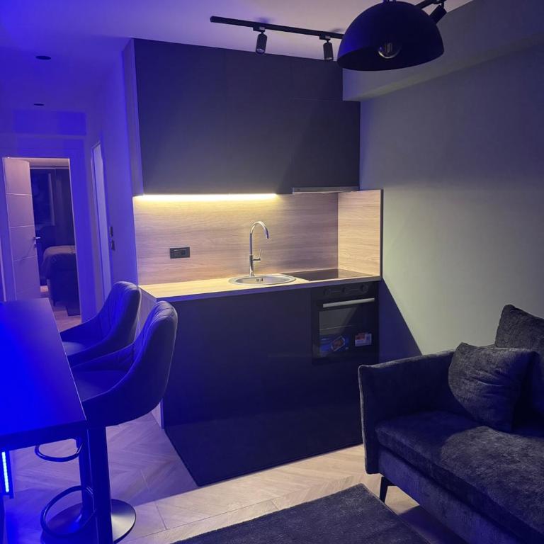 Apartments Lana - One-Bedroom Apartment - 16