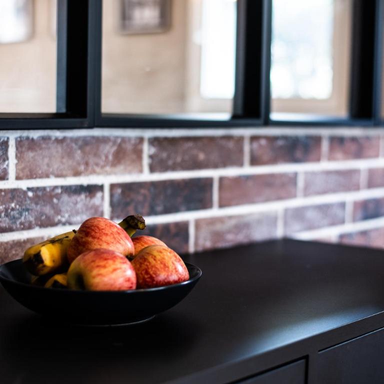 L'Industriel - Proche Hôpital - Parking - Balcon - Two-Bedroom Apartment - 28