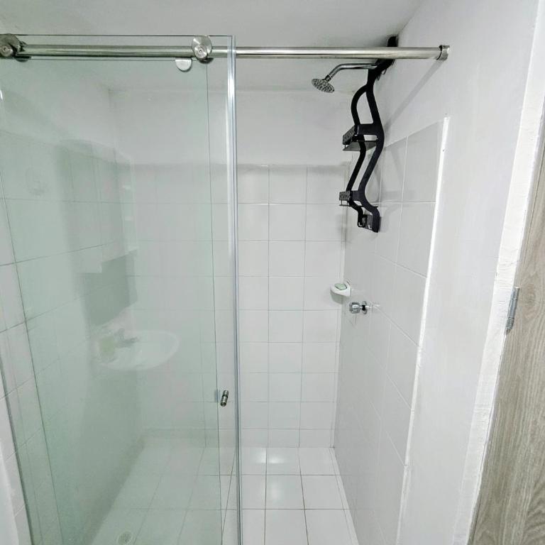 Apartamento Moderno 2H cerca Aeropuerto, Playas y Centro Historico - Three-Bedroom Apartment - 16