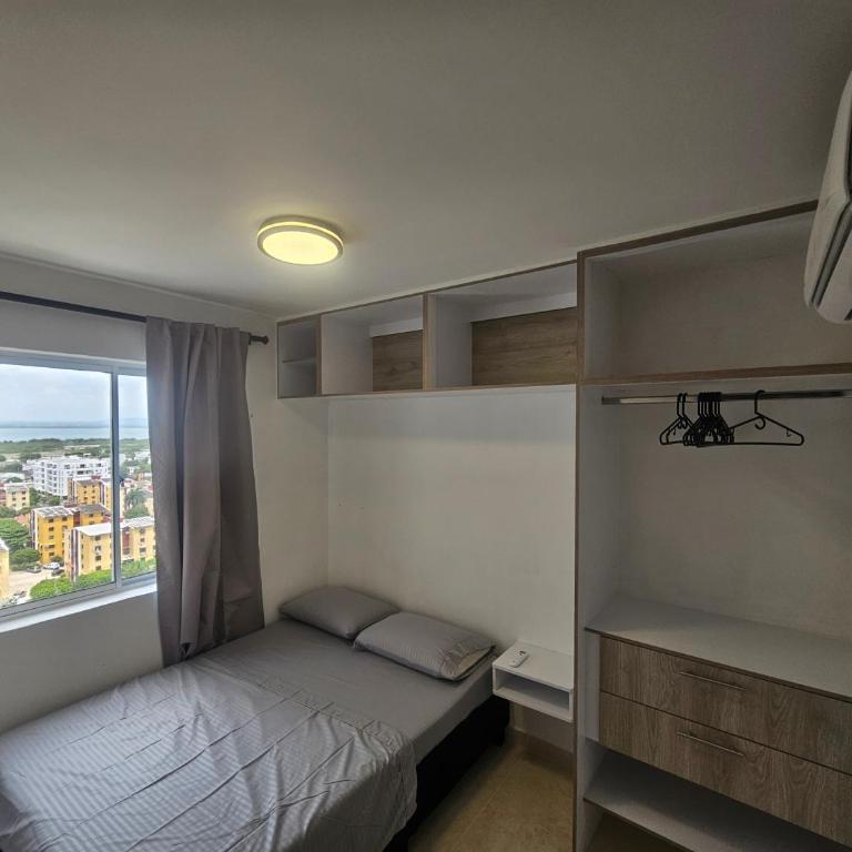 Apartamento Moderno 2H cerca Aeropuerto, Playas y Centro Historico - Three-Bedroom Apartment - 3