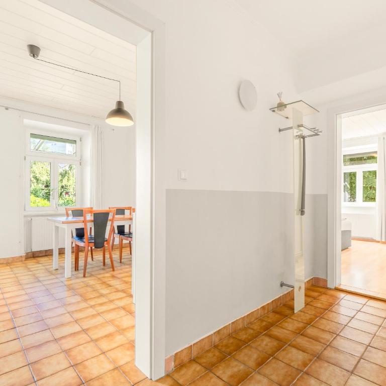 Komfortable Gartenwohnung im Villenviertel 2 Schlafzimmer mit Terrasse - Apartment mit 2 Schlafzimmern - 15