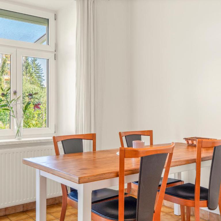 Komfortable Gartenwohnung im Villenviertel 2 Schlafzimmer mit Terrasse - Apartment mit 2 Schlafzimmern - 16