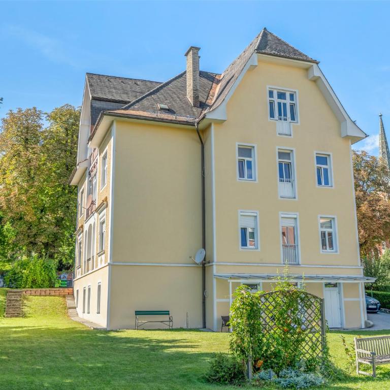 Komfortable Gartenwohnung im Villenviertel 2 Schlafzimmer mit Terrasse - Apartment mit 2 Schlafzimmern - 27