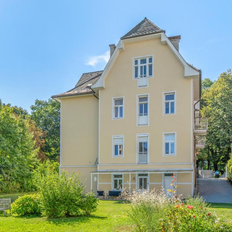 Komfortable Gartenwohnung im Villenviertel 2 Schlafzimmer mit Terrasse - Apartment mit 2 Schlafzimmern - 29