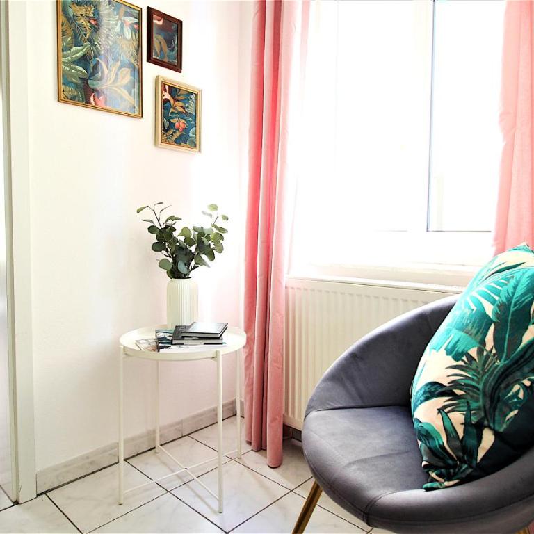 homie stay schiestlstraße - Moderne Altbauapartments, Nahe Stadtzentrum & Weinberge - Apartment mit 2 Schlafzimmern, mit Balkon und Garage - 5