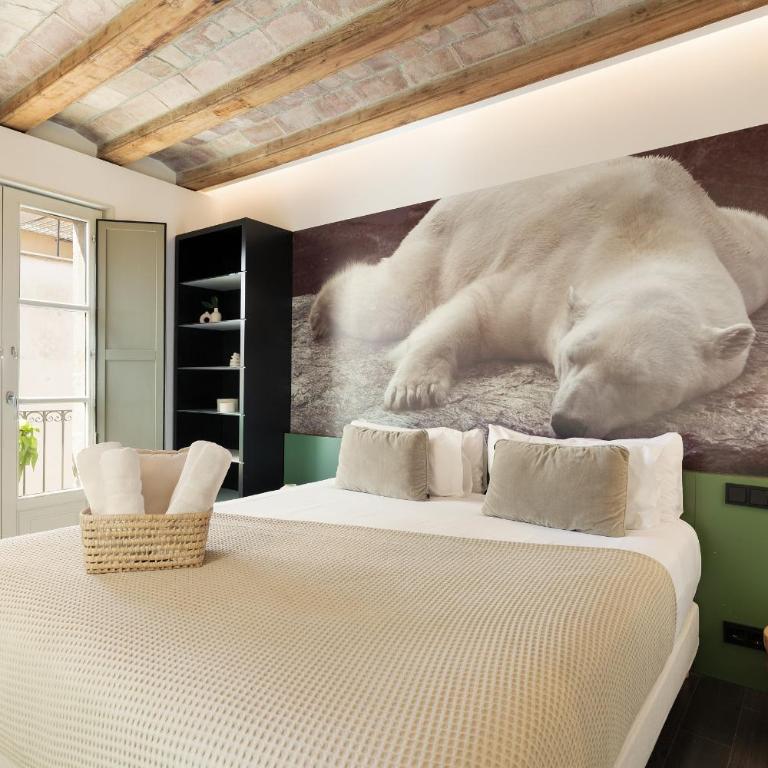 Ola Living Portaferrissa - One-Bedroom Apartment - 4