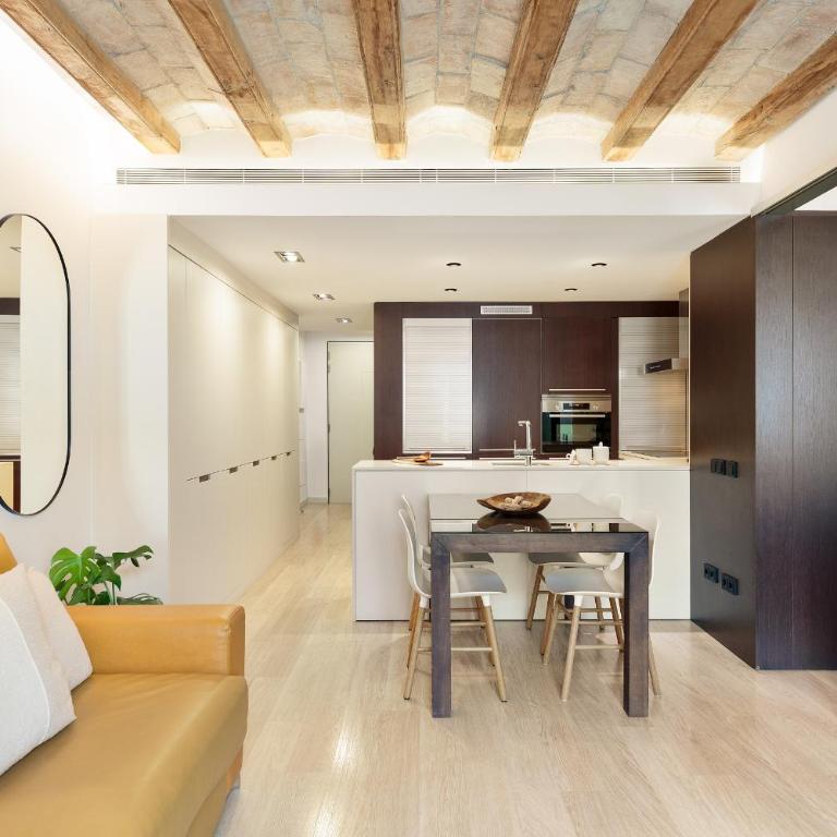 Ola Living Portaferrissa - One-Bedroom Apartment - 10