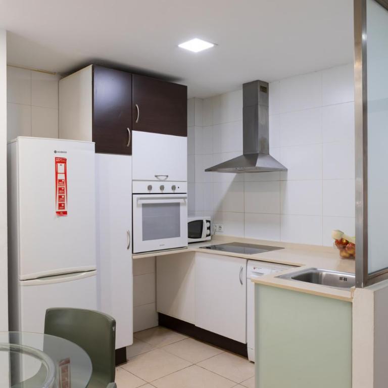 Quart Silence - Two-Bedroom Apartment - 13