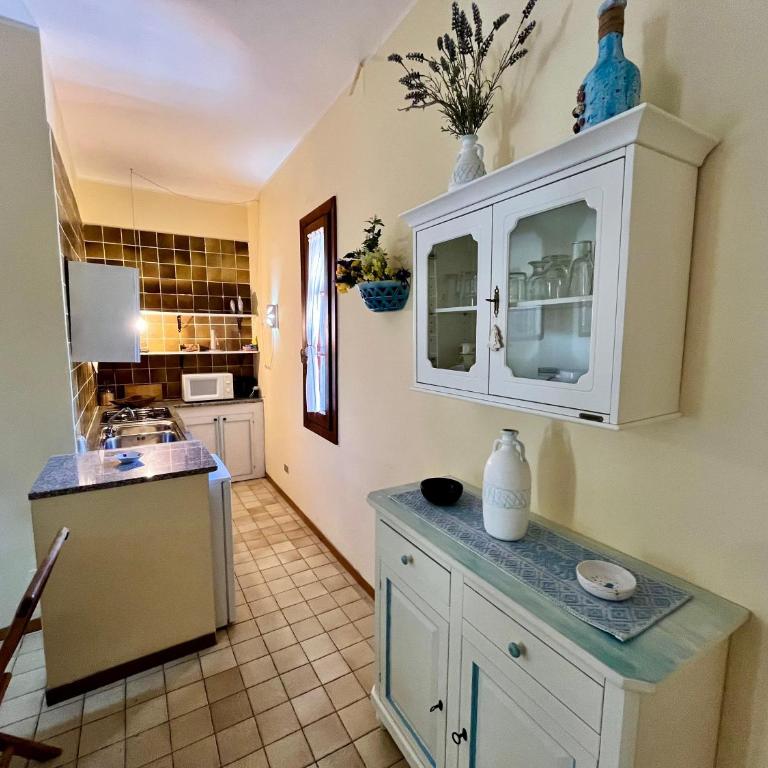 App Emily By La Via Del Mare Viaggi e Vacanze Villasimius - Two-Bedroom Apartment - 2