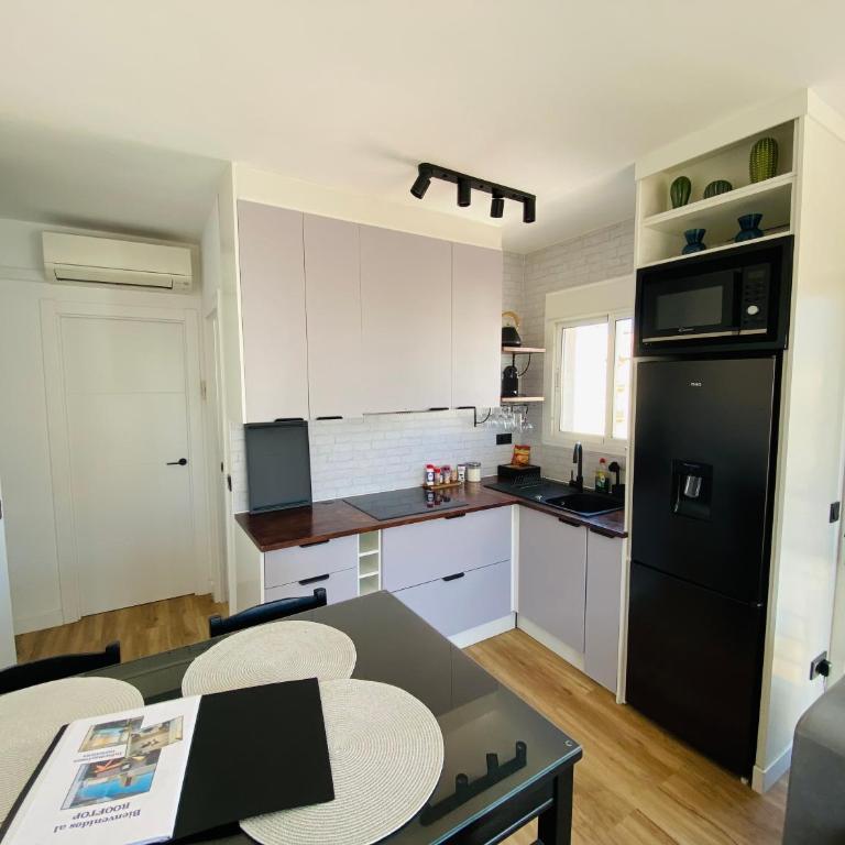 Duplex with private Rooftop and views - One-Bedroom Apartment - 10