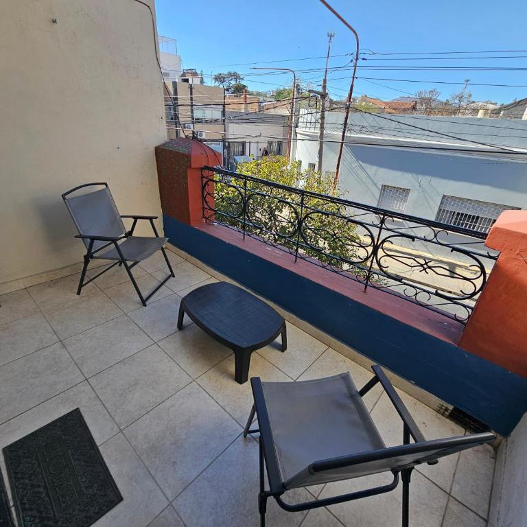 Depto céntrico con terraza - Apartamento de 2 dormitorios - 5