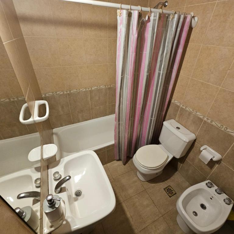 Depto céntrico con terraza - Apartamento de 2 dormitorios - 10