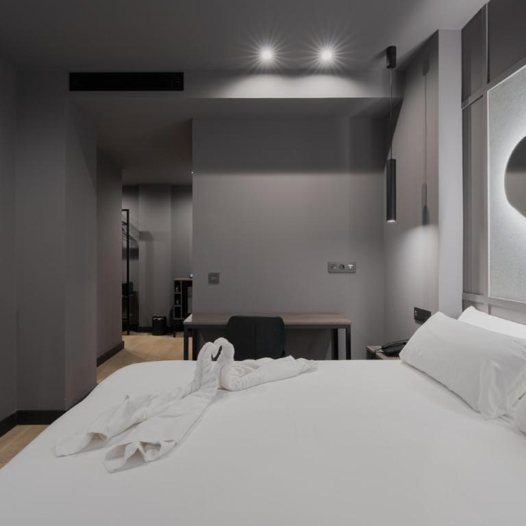 Hotel LIVVO La Escarlata - Habitación Doble Estándar - 12