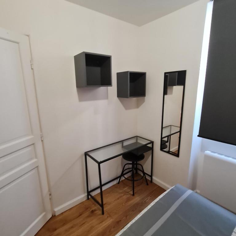 Quiet apartment, lively area,next to Eiffel Tower. - Appartement - Rez-de-Chaussée - 6